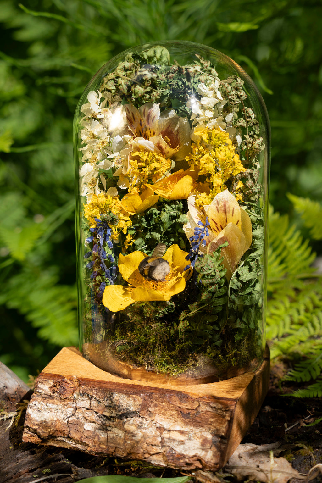 Mini World: Yellow Blooms